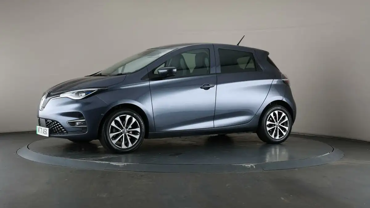 2021-renault-zoe-e-gt-line-big-40