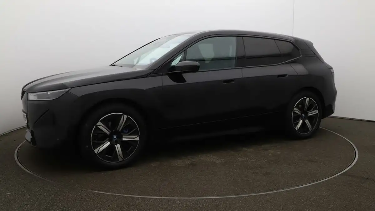 2022-bmw-ix-e-xdrive-40-m-sport-big-65