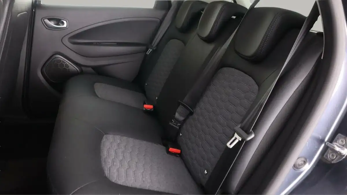 2021-renault-zoe-e-gt-line-big-16
