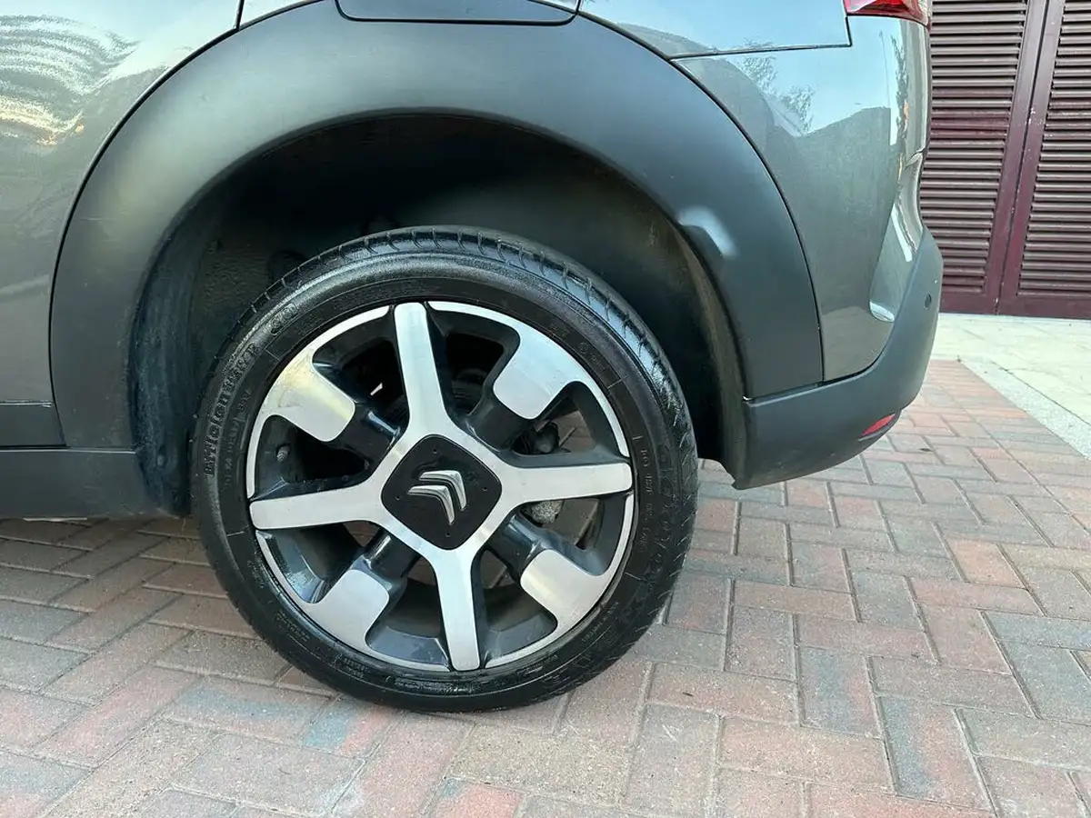 2019-citroen-c4-cactus-12-puretech-flair-130ps-eat6-big-23