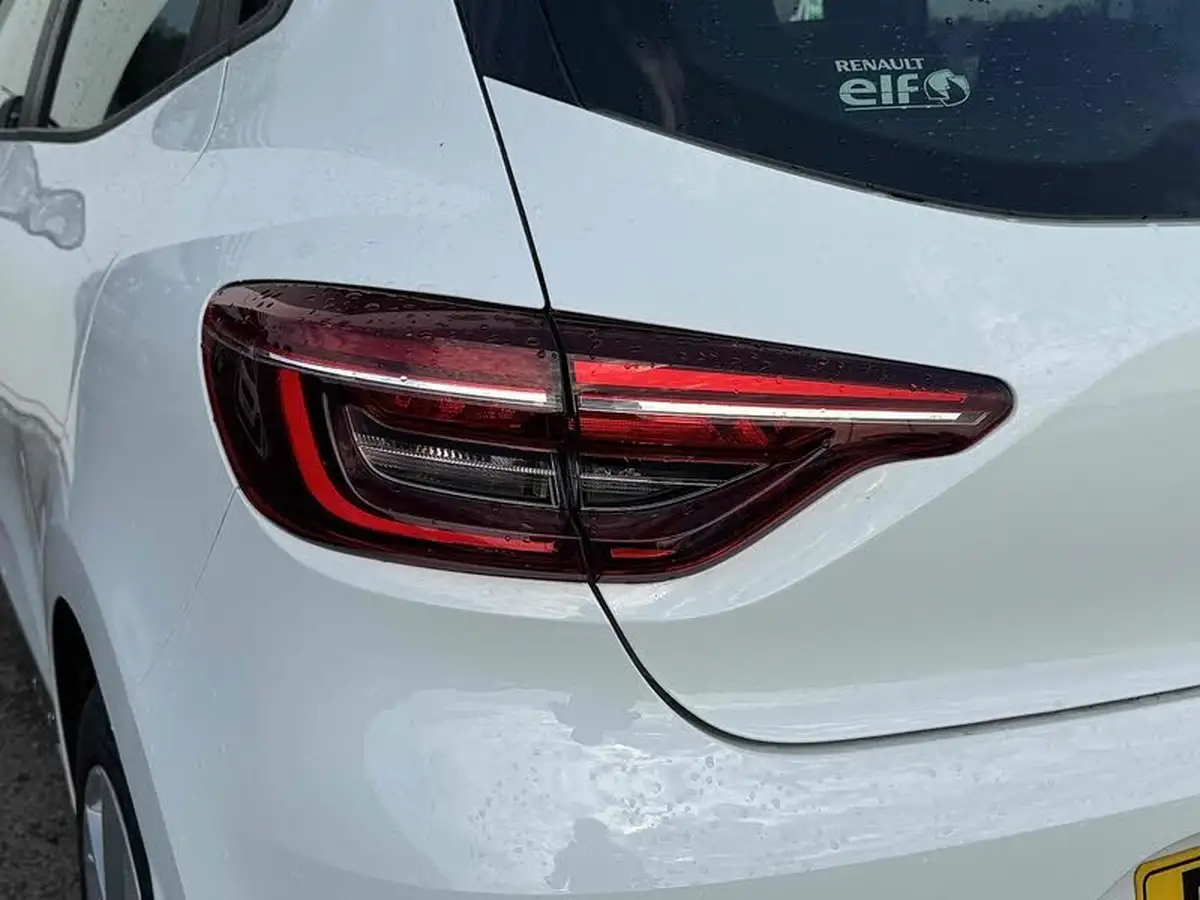 2020-renault-clio-10-sce-play-75bhp-big-10