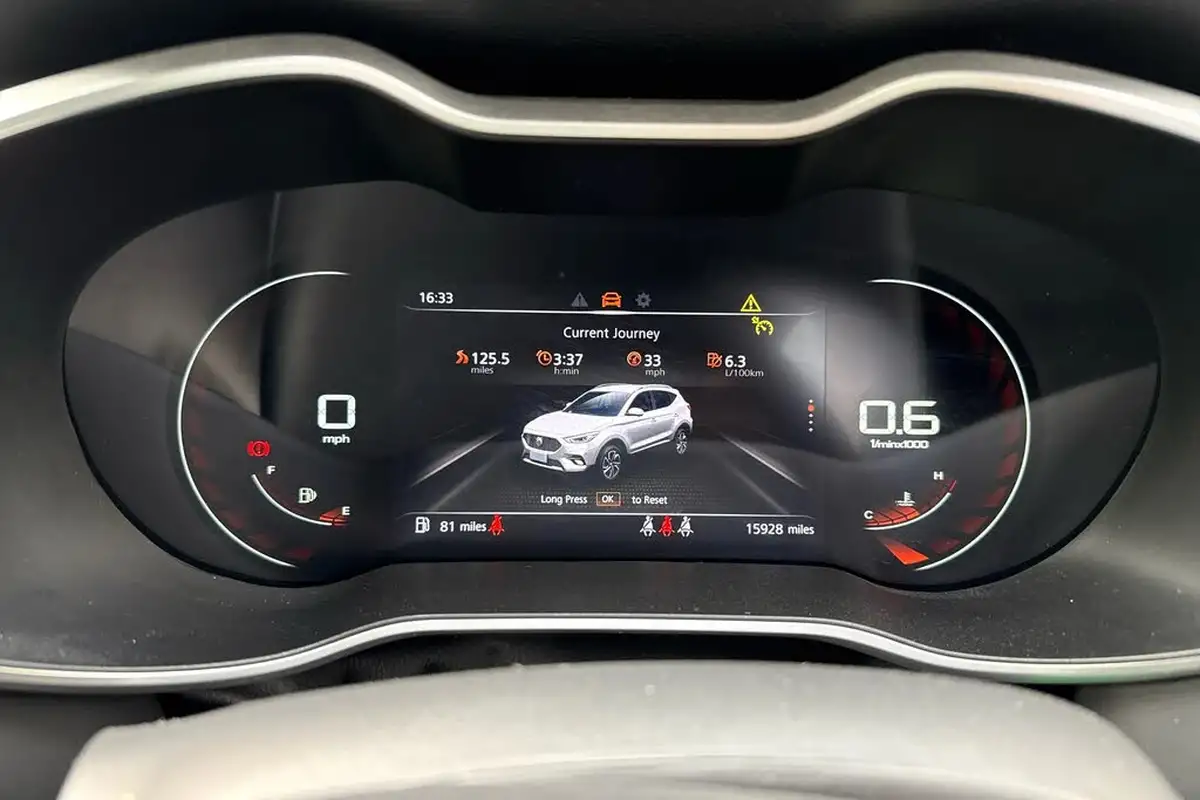 2024-mg-zs-suv-15-vti-tech-exclusive-big-10