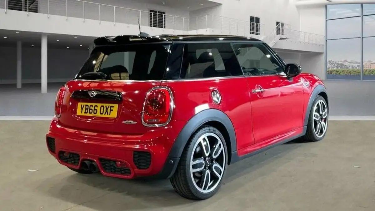 2017-mini-cooper-20-cooper-jcw-sport-auto-big-3