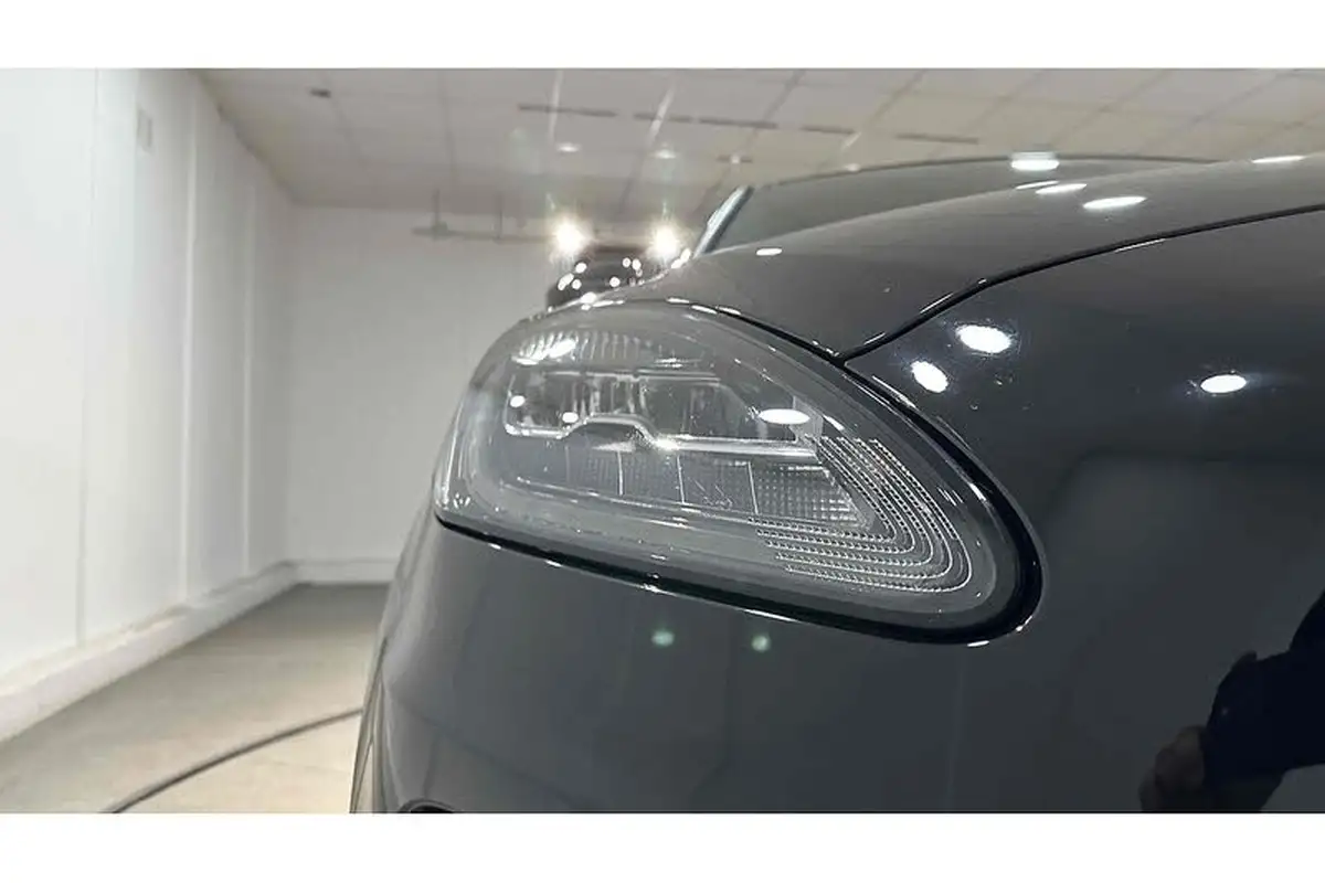 2018-jaguar-e-pace-20-i4-r-dynamic-s-200ps-big-16
