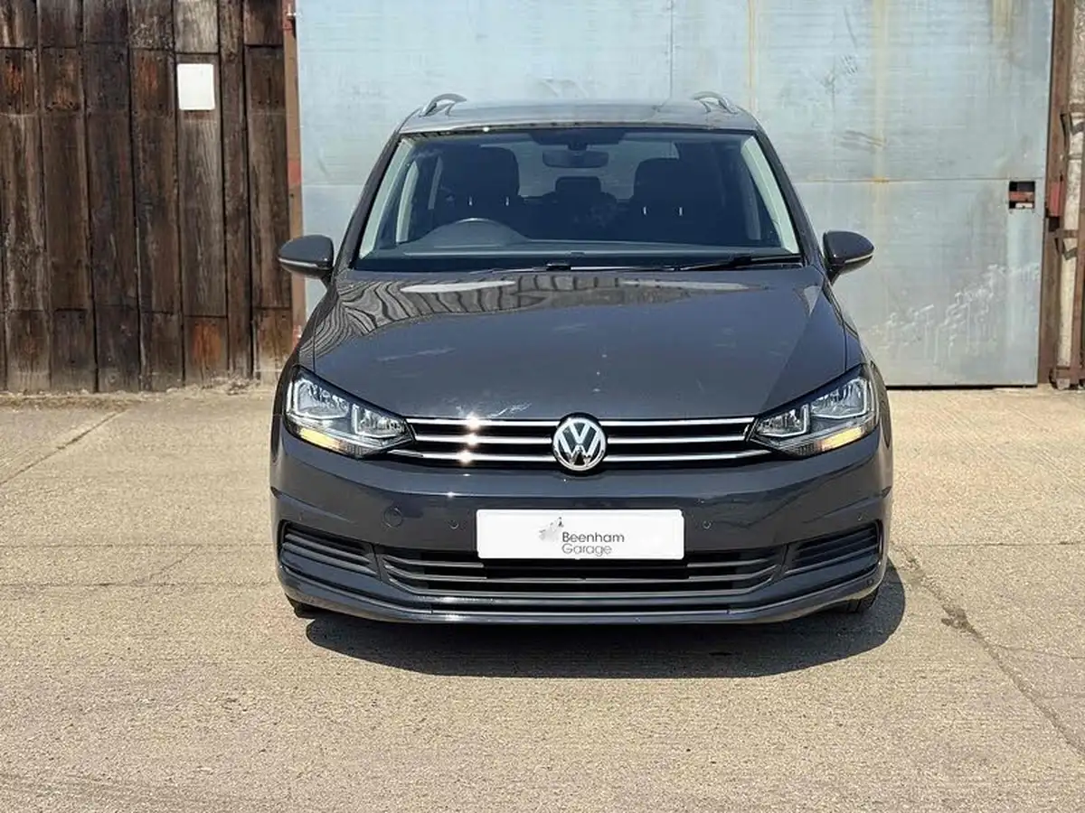 2018-volkswagen-touran-20tdi-se-family-dsg-big-7