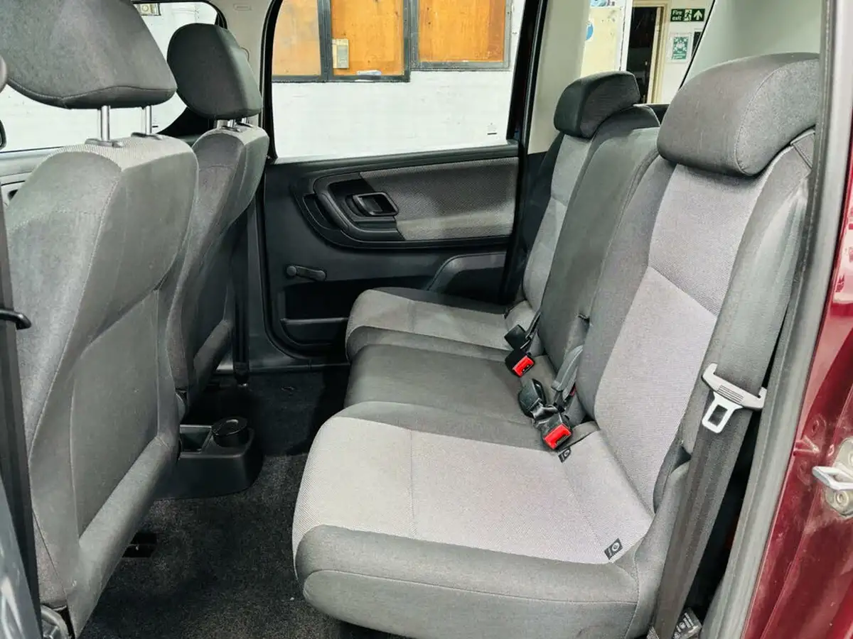 2011-skoda-roomster-12-s-1197cc-dsg-big-20