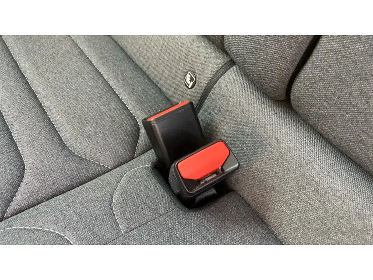 2023-citroen-c4-12-puretech-c-series-edition-big-16