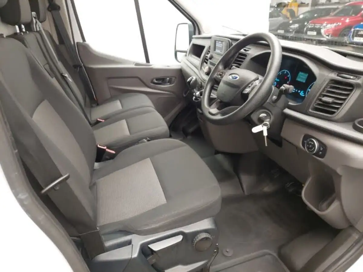 2021-ford-transit-20tdci-290-l2h2-leader-130pseu6dt-big-12