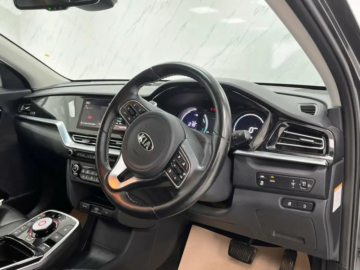2021-kia-e-niro-ev-3-big-26