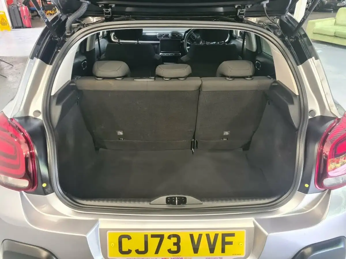 2023-citroen-c3-12-puretech-plus-110ps-eat6-big-13