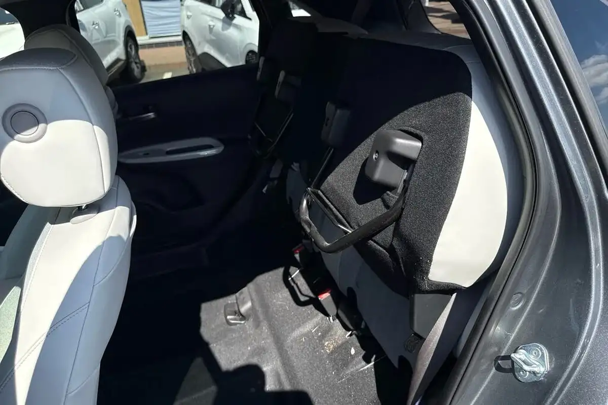 2022-honda-jazz-15-i-mmd-ex-107ps-big-38