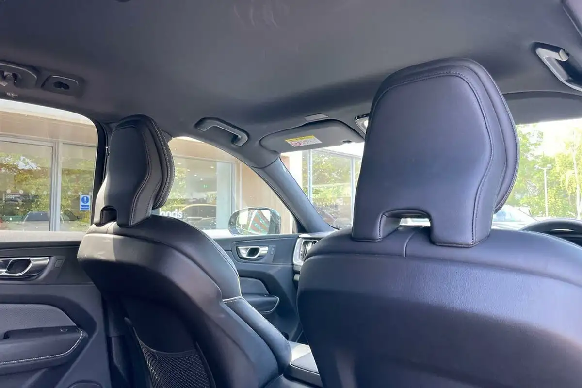2021-volvo-xc60-20td-b4-r-design-awd-big-22