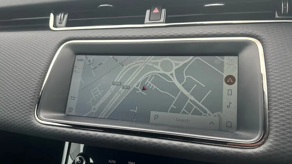 2022-land-rover-range-rover-evoque-20-d165-r-dynamic-s-big-24