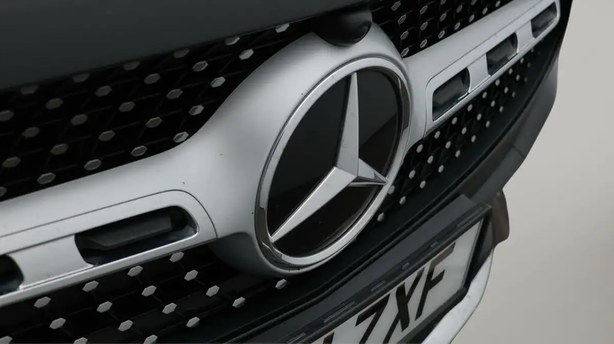 2022-mercedes-benz-gla-class-13-gla-180-amg-line-premium-big-21