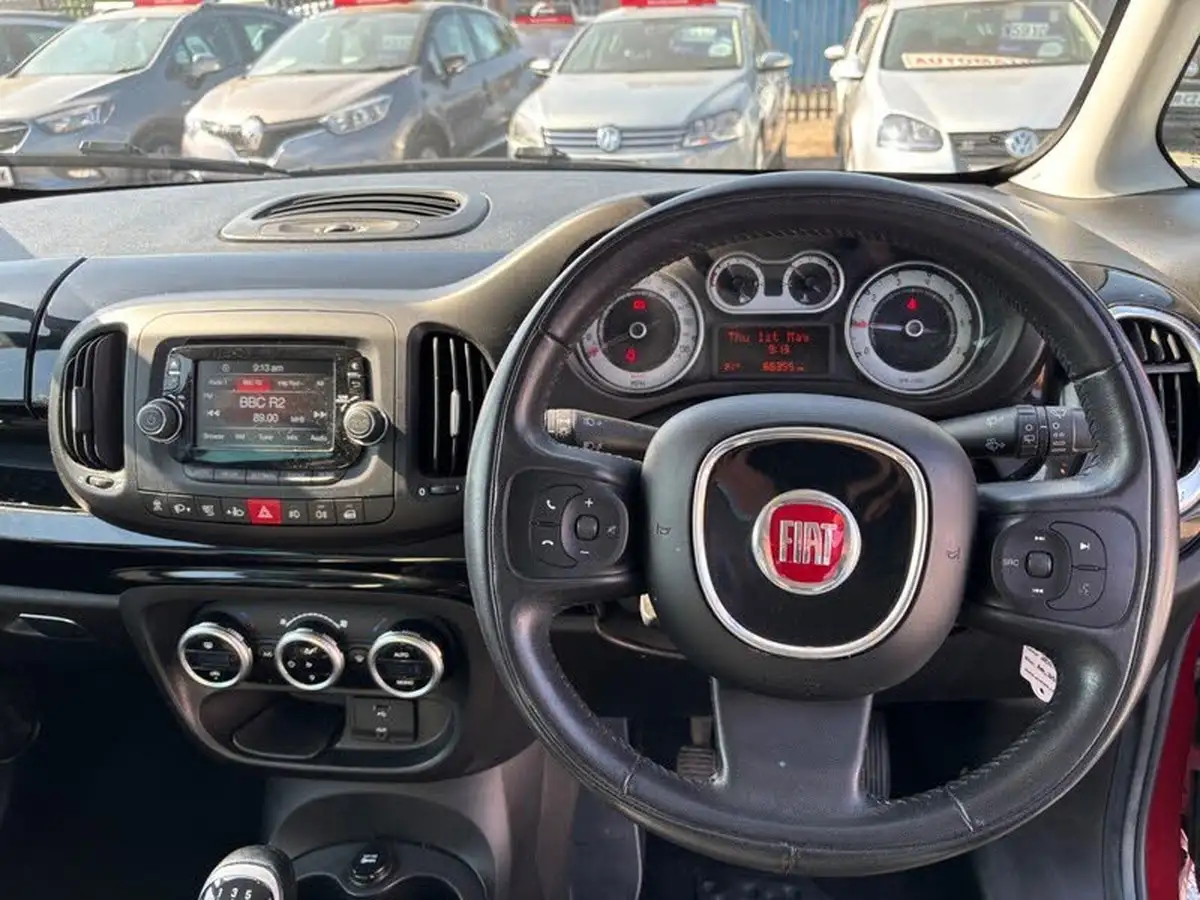 2014-fiat-500l-14-trekking-95bhp-big-2