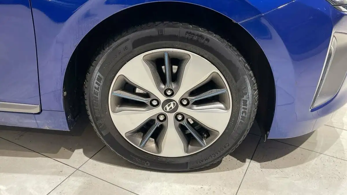 2019-hyundai-ioniq-16-gdi-premium-se-plug-in-hybrid-big-11