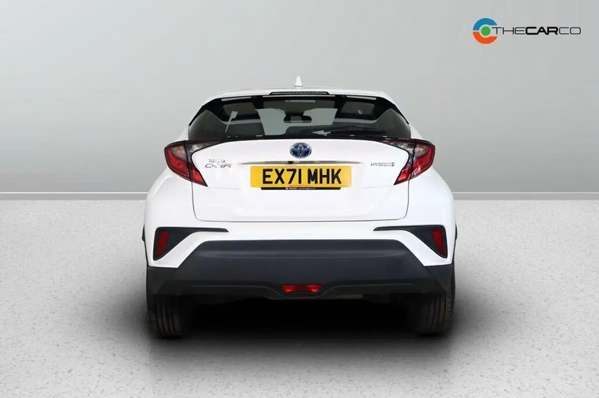 2021-toyota-c-hr-18-vvt-i-icon-big-5