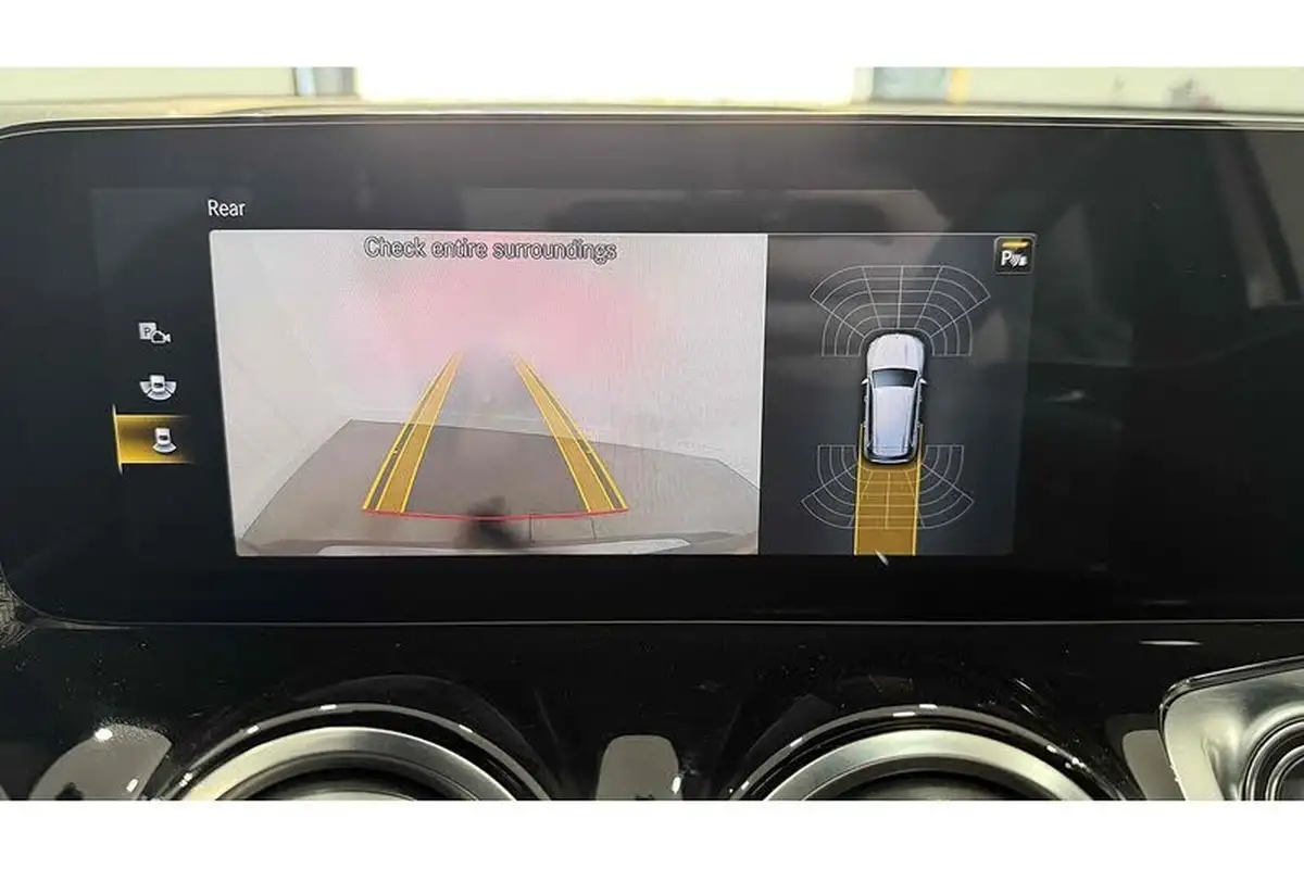 2021-mercedes-benz-glb-class-20d-glb200d-amg-line-premium-4matic-big-30