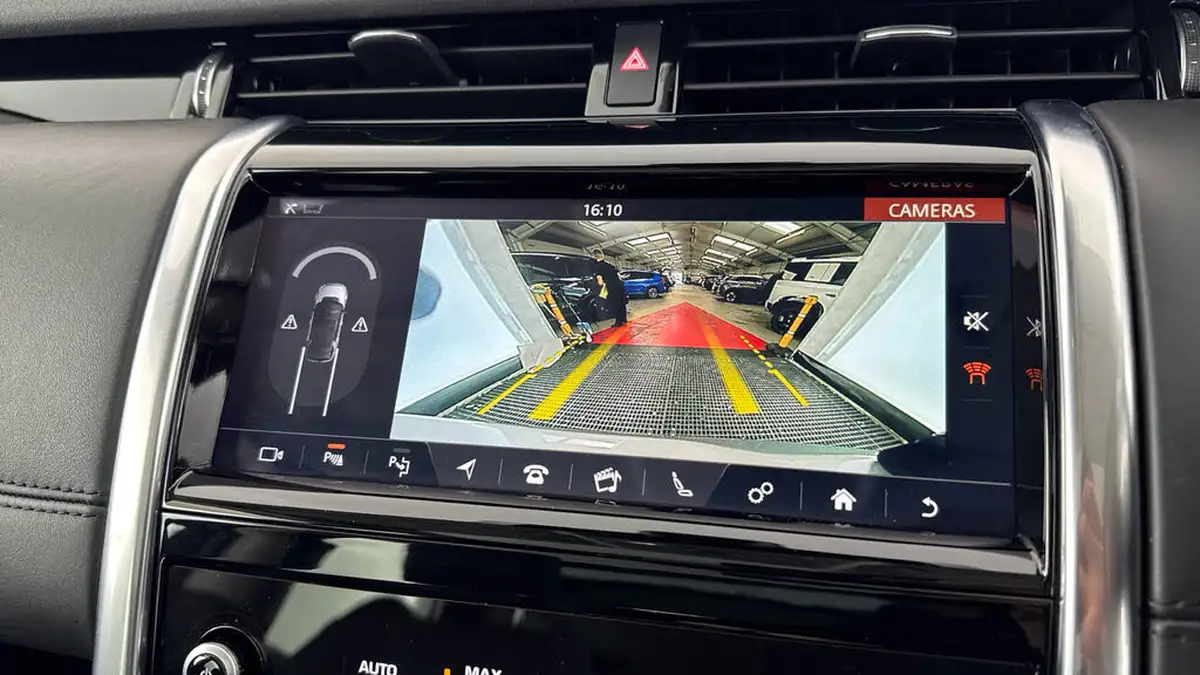 2019-land-rover-discovery-sport-20-p250-hse-big-16