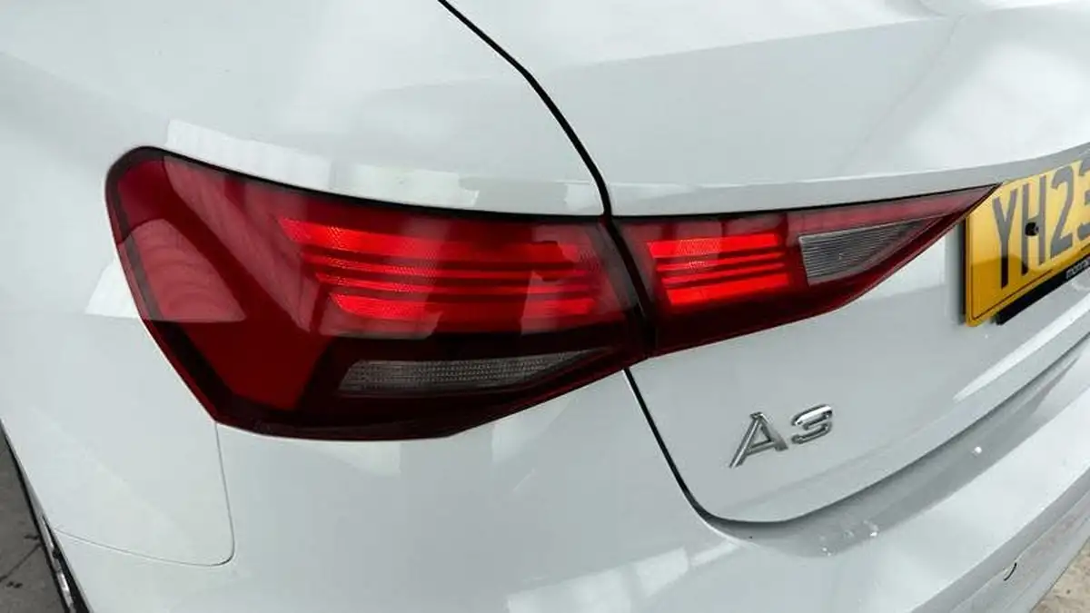 2023-audi-a3-10-30-tfsi-sportback-5d-big-28
