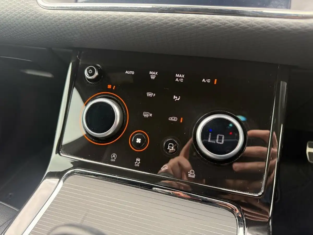 2022-land-rover-range-rover-evoque-20-d200-r-dynamic-s-big-43