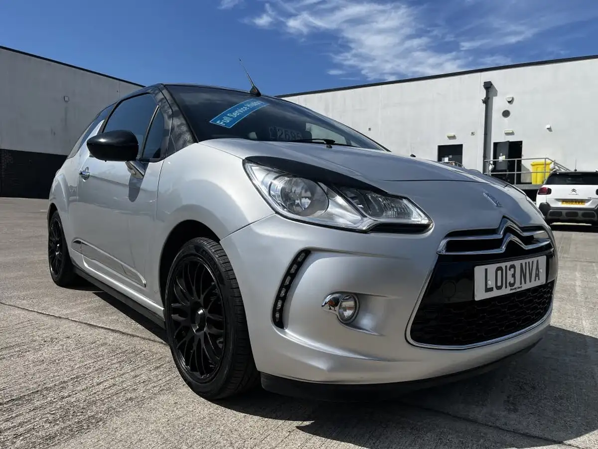 2013-citroen-ds3-cabrio-16-dstyle-plus-big-0