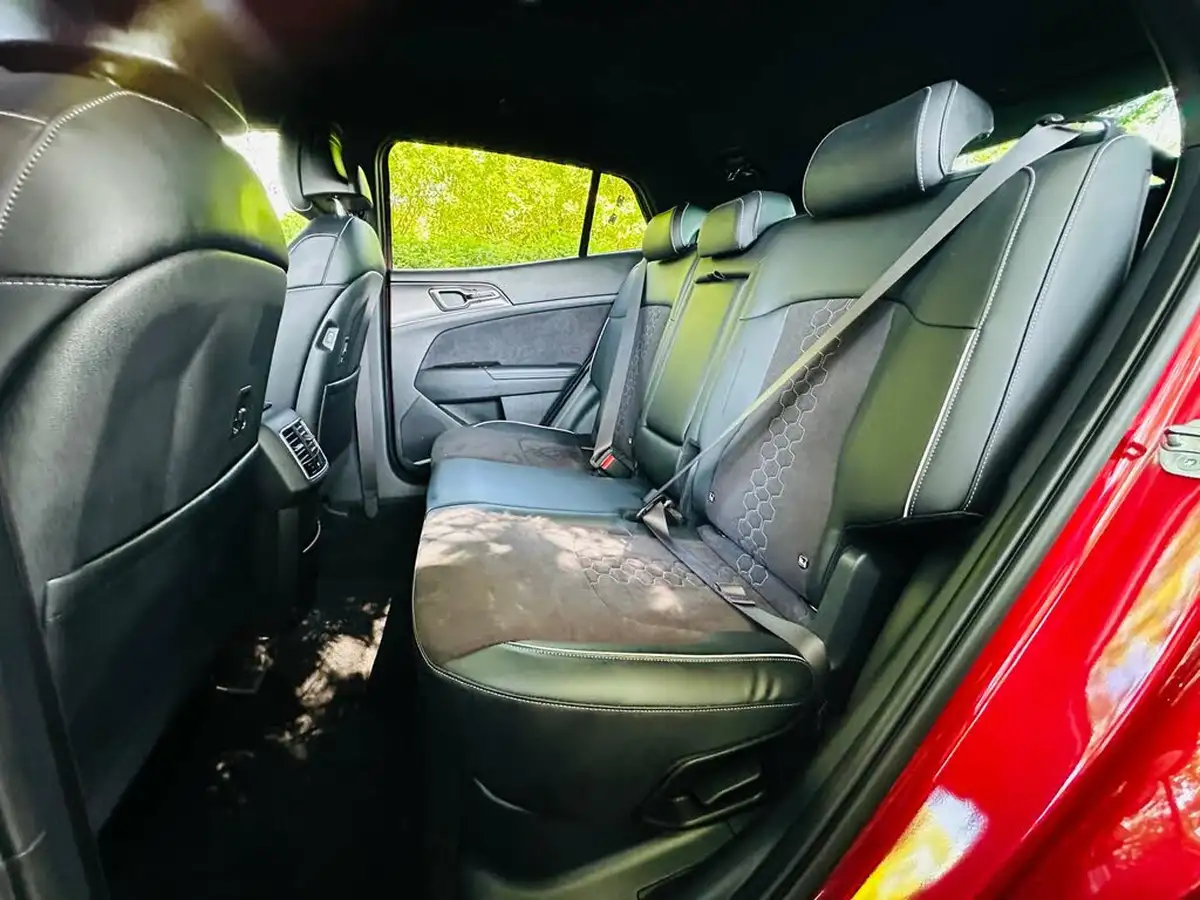 2023-kia-sportage-16-t-gdi-gt-line-226bhp-hev-auto-big-31