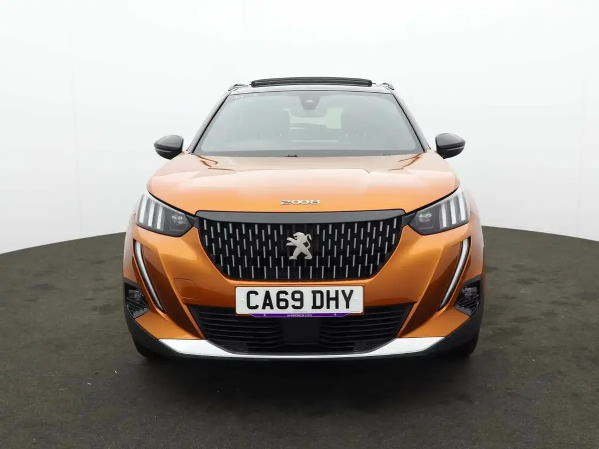 2020-peugeot-2008-suv-12-puretech-gt-line-big-1