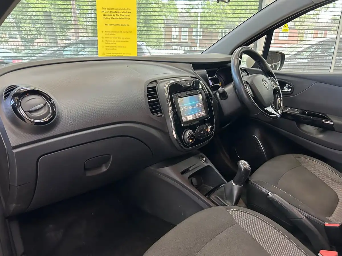 2015-renault-captur-09-dynamique-big-14