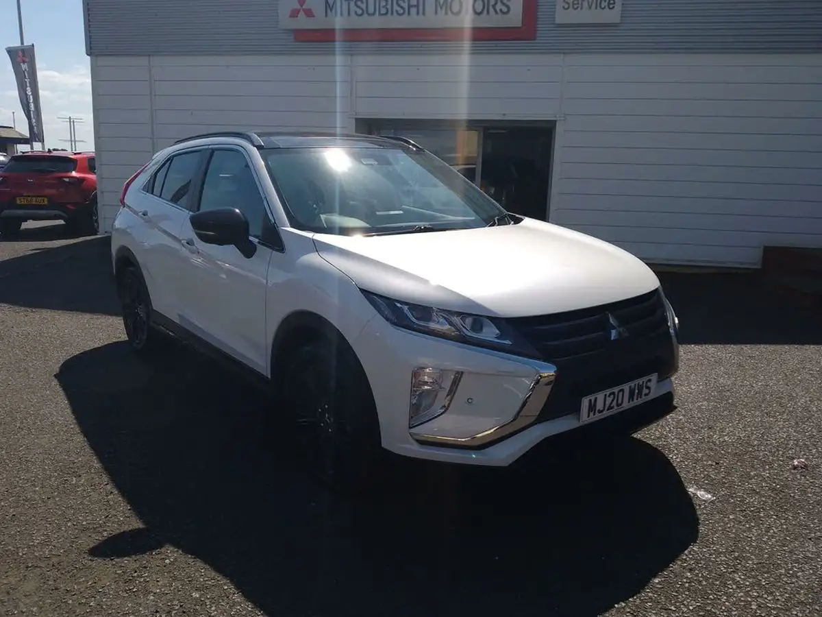 2020-mitsubishi-eclipse-cross-15-black-big-4