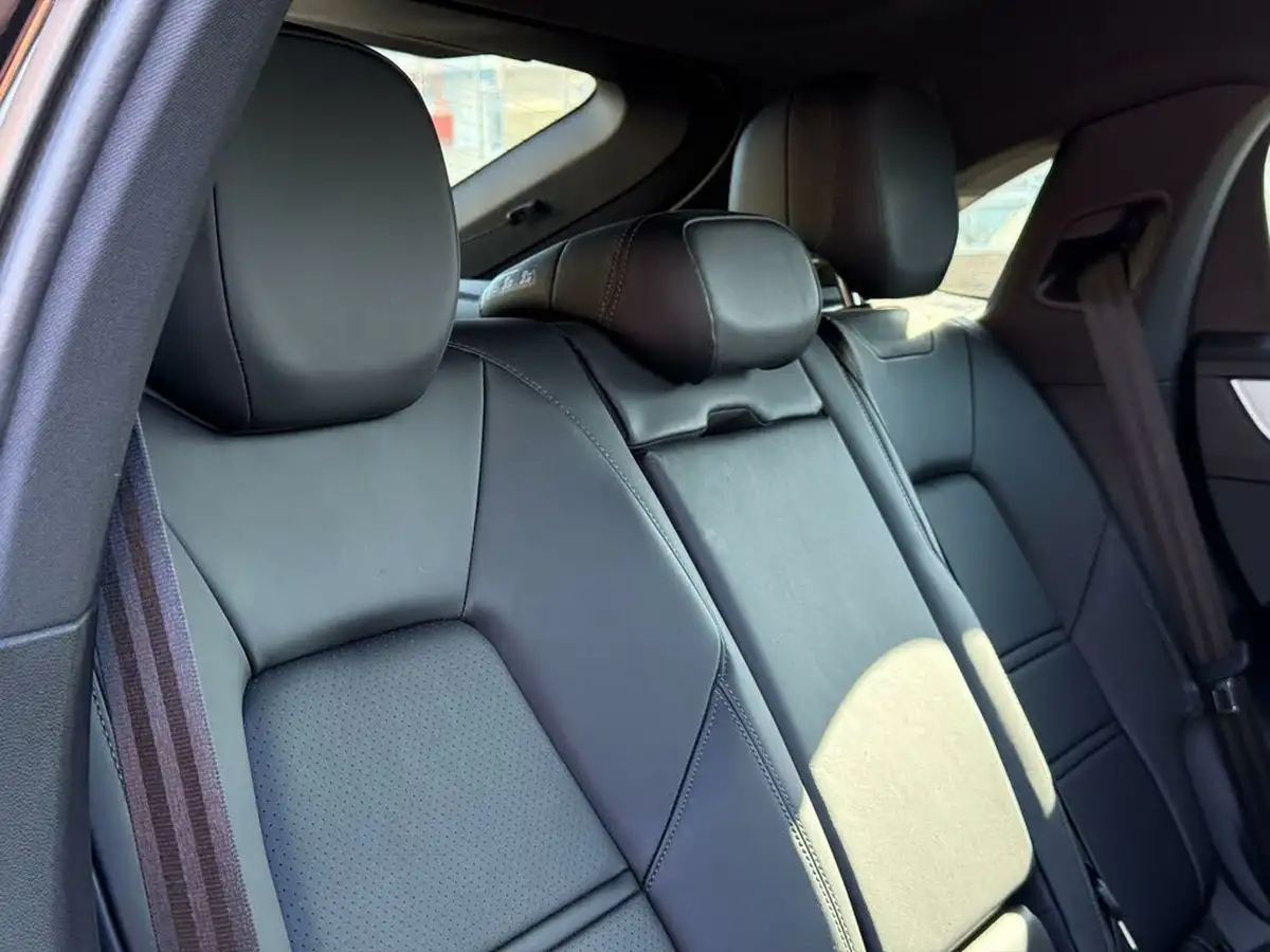2024-porsche-cayenne-30-v6-353ps-coupe-big-34