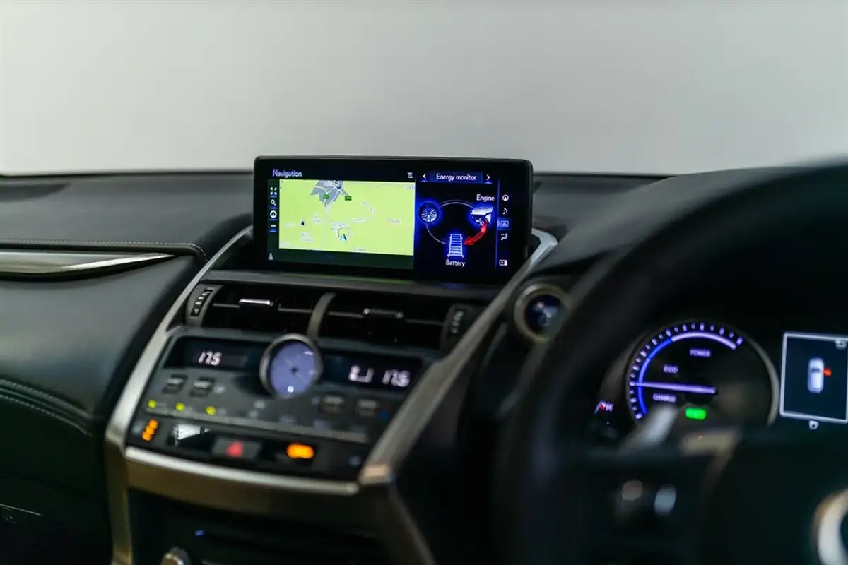 2019-lexus-nx-300h-25-nx-premium-pack-big-24
