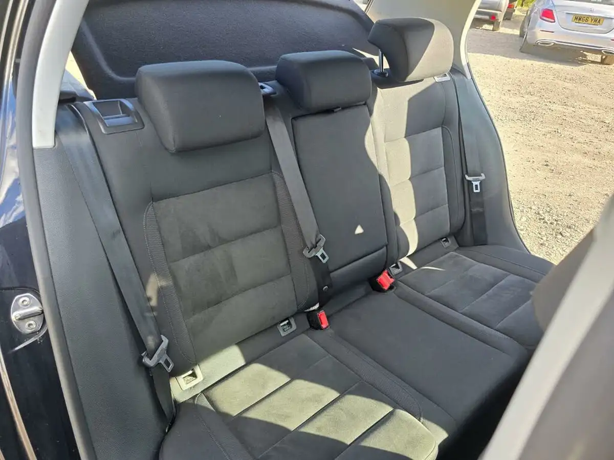 2009-volkswagen-golf-14-gt-5d-dsg-big-22