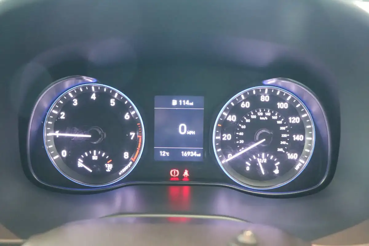 2019-hyundai-kona-10-t-gdi-play-big-39