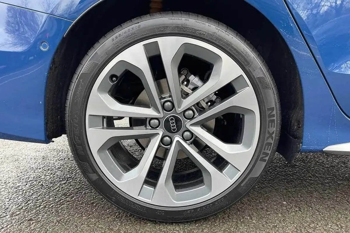 2025-audi-a3-15-30-tfsi-s-line-saloon-4d-big-20