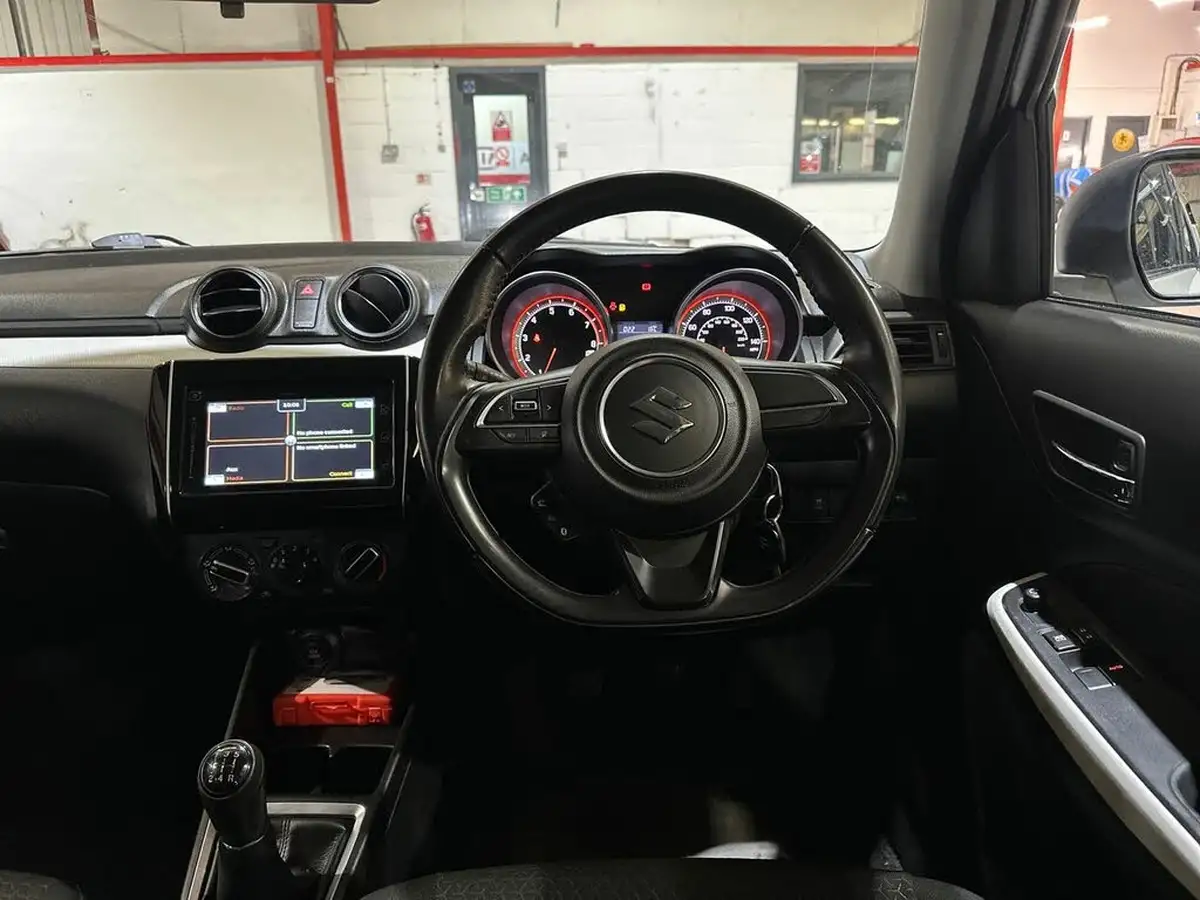 2018-suzuki-swift-10-boosterjet-sz-t-111ps-big-16