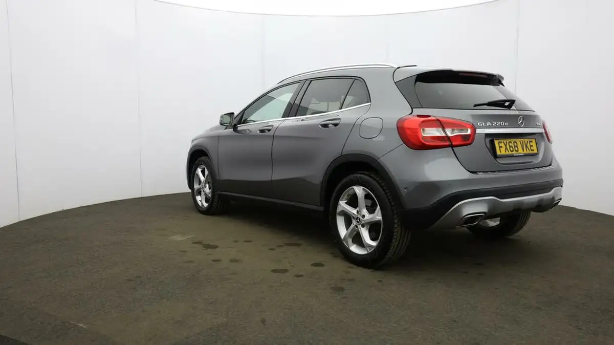 2018-mercedes-benz-gla-class-21d-gla-220d-sport-177ps-executivess-big-54