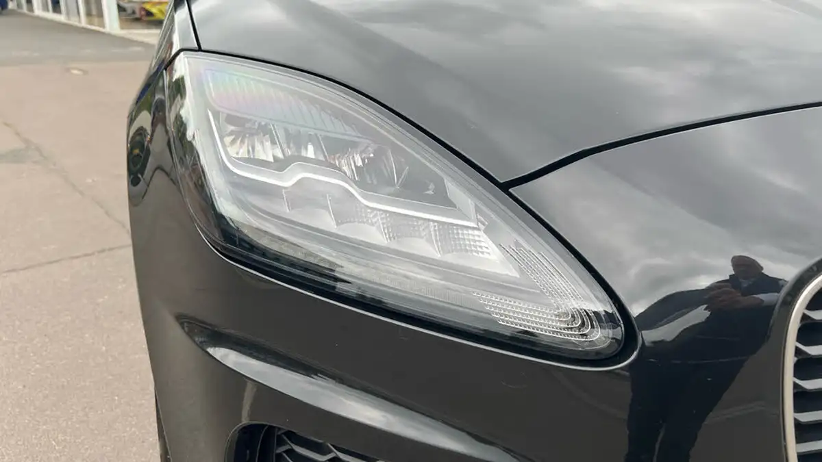2019-jaguar-e-pace-20-i4d-r-dynamic-se-180ps-awd-auto-big-16