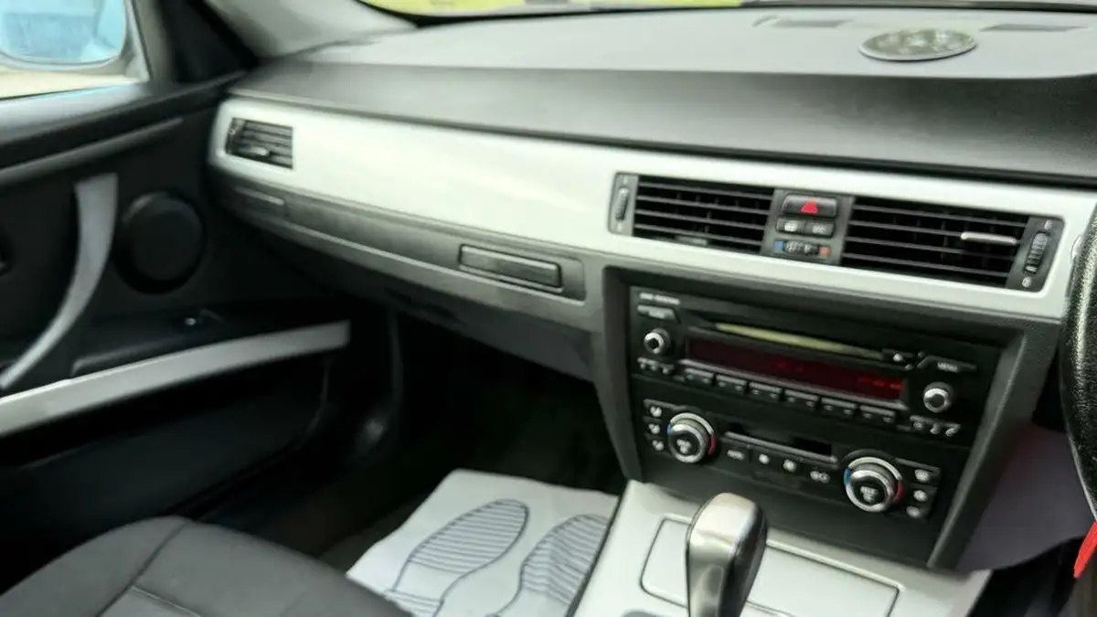 2007-bmw-3-series-20-320i-se-coupe-2d-auto-big-41