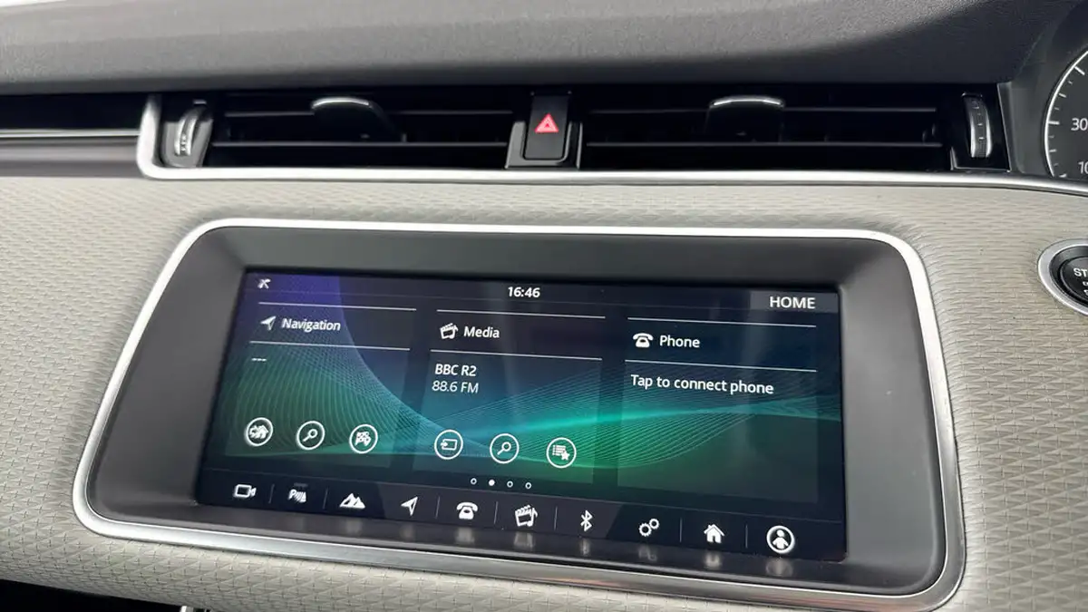 2019-land-rover-range-rover-evoque-20-d150-s-awd-auto-big-11