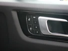 2025-porsche-macan-e-4-electric-small-19