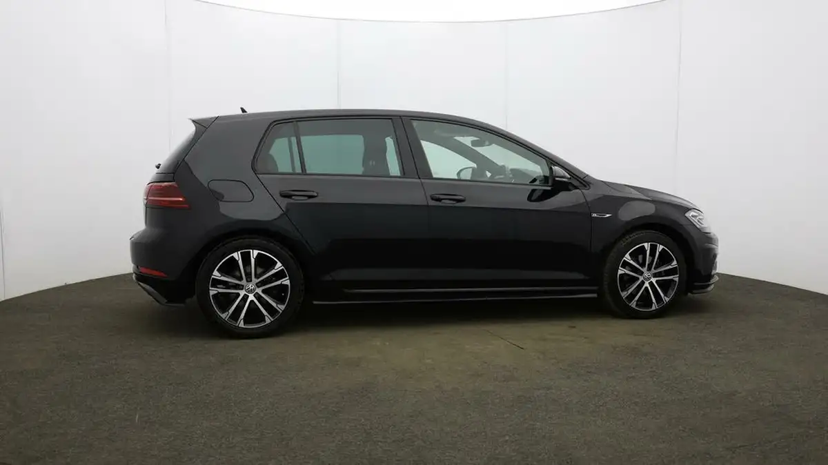 2020-volkswagen-golf-15-tsi-r-line-edition-dsg-big-52