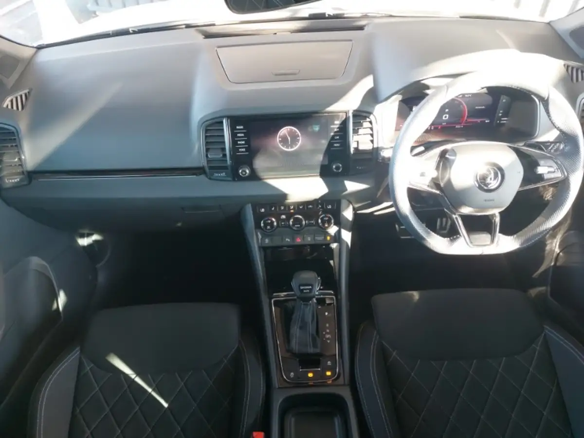 2023-skoda-karoq-20-tsi-sportline-big-2
