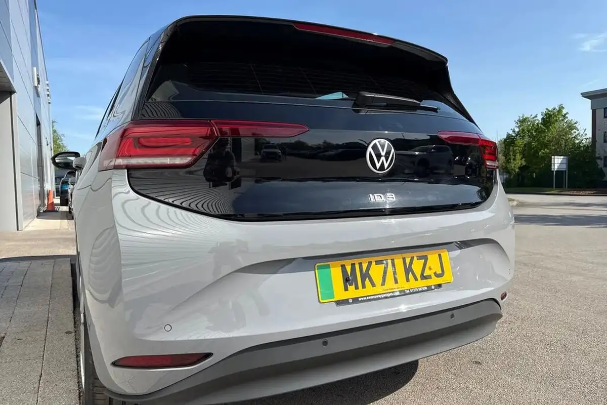2021-volkswagen-id3-e-life-204ps-58kwh-pro-performance-big-7