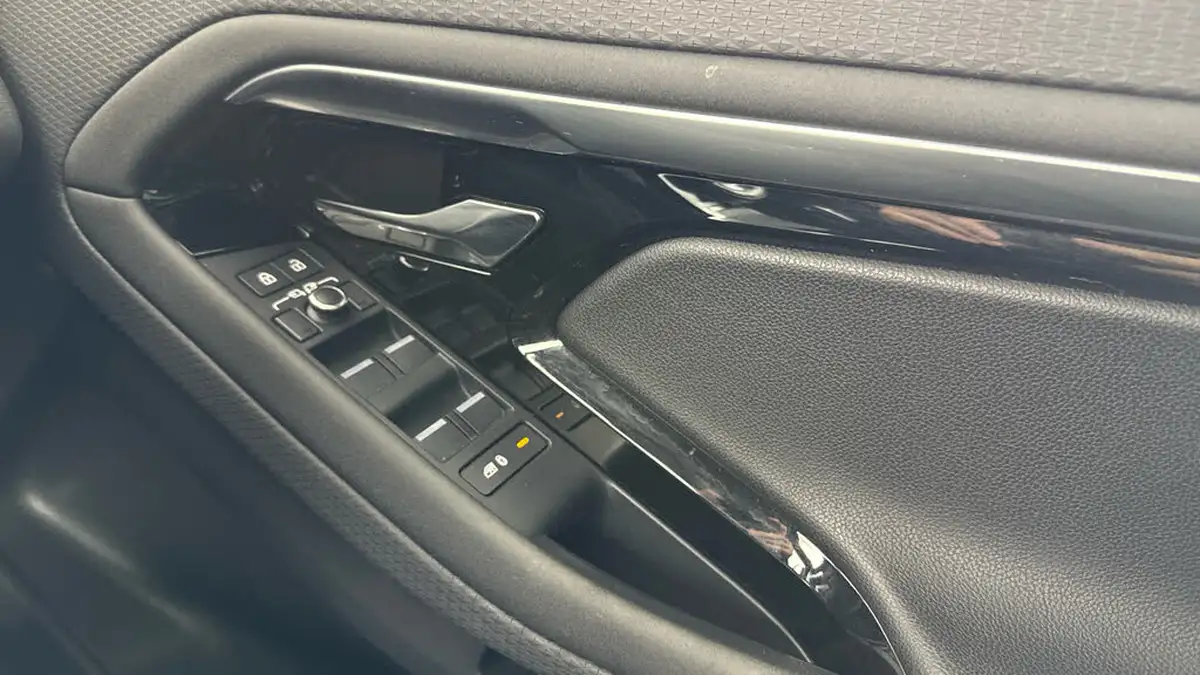 2021-land-rover-range-rover-evoque-20-d200-r-dynamic-s-big-21