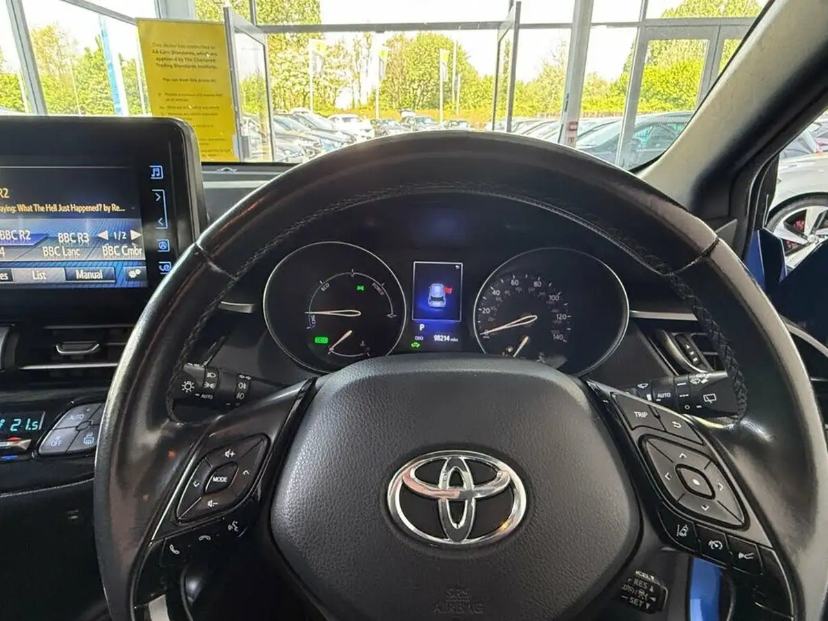 2017-toyota-c-hr-18-vvt-i-icon-big-17
