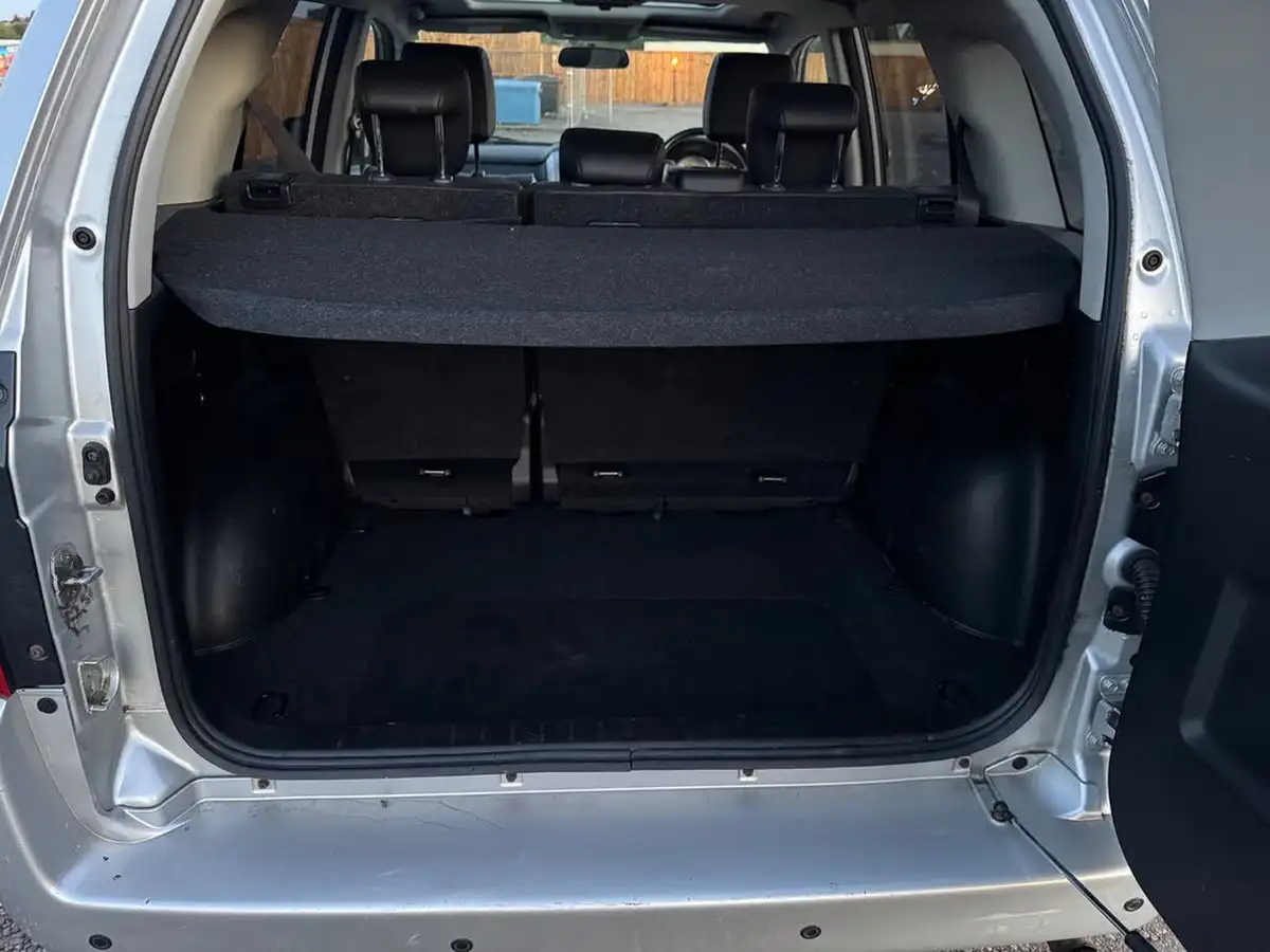 2010-suzuki-grand-vitara-big-19