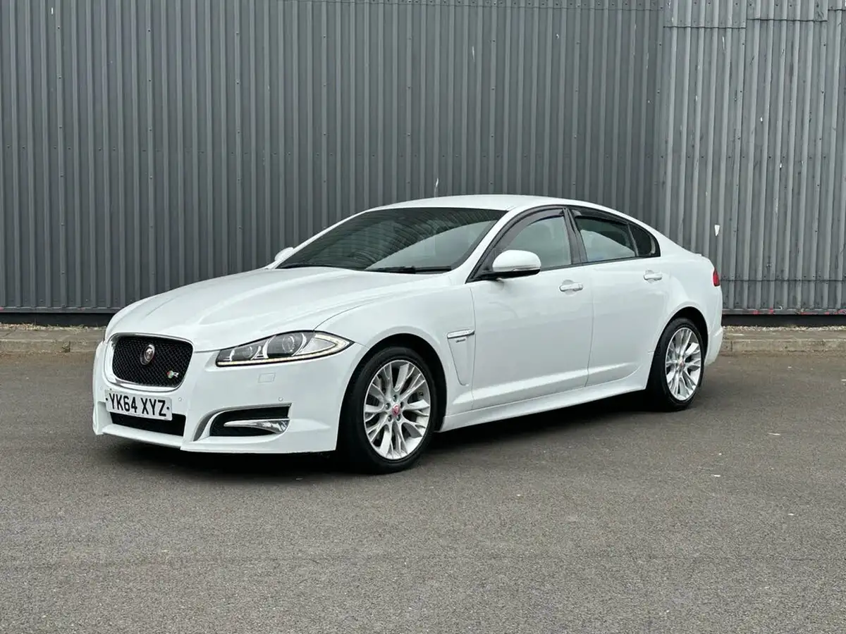 2014-jaguar-xf-22td-r-sport-200ps-saloon-4d-big-7