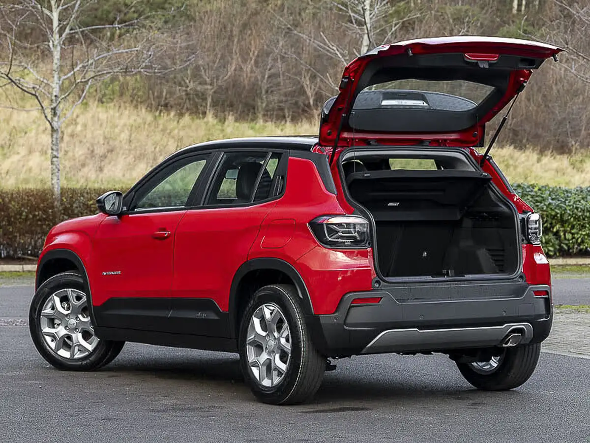 2025-jeep-avenger-12-gse-altitude-e-hybrid-48v-auto-big-7