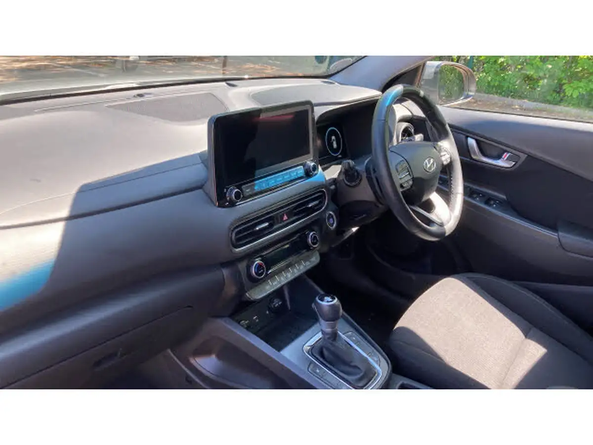 2022-hyundai-kona-16-gdi-premium-big-8